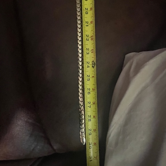 It’s 174 grams of 14k Italian  gold Cuban link - Picture 3 of 5